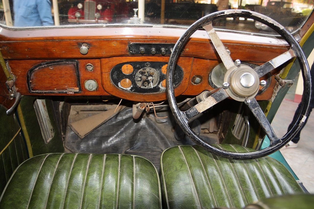 1935 Bentley 3 ½ litre_J Gurney Nutting Coachwork_Yashwantrao Holkar_06