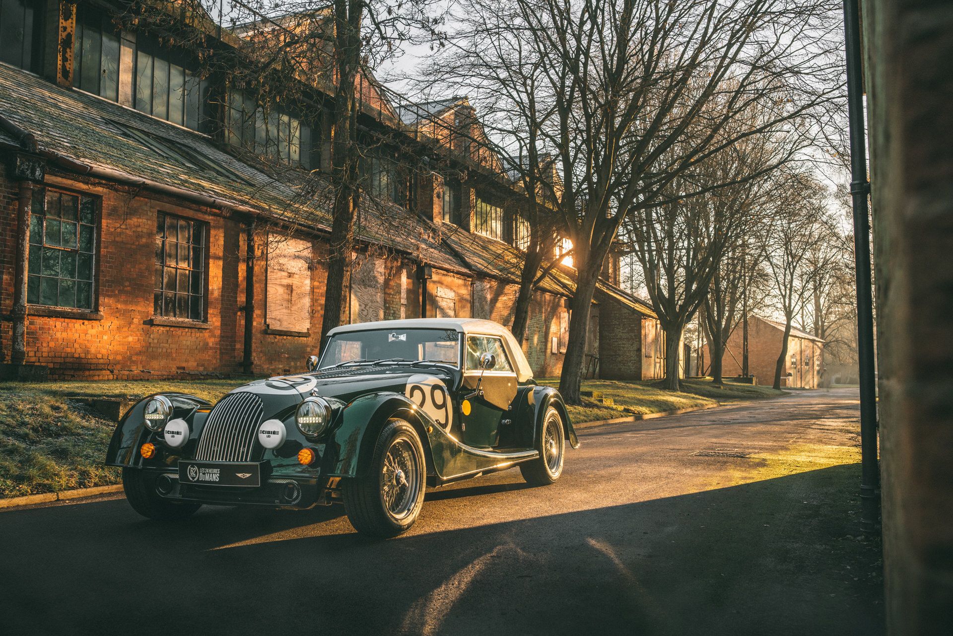 Morgan Plus Four_24 Hours of Le Mans_01