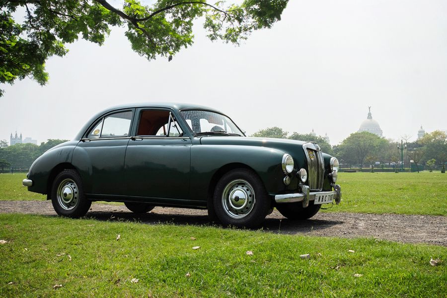 MG Magnette_Post-war historic vehicles_01