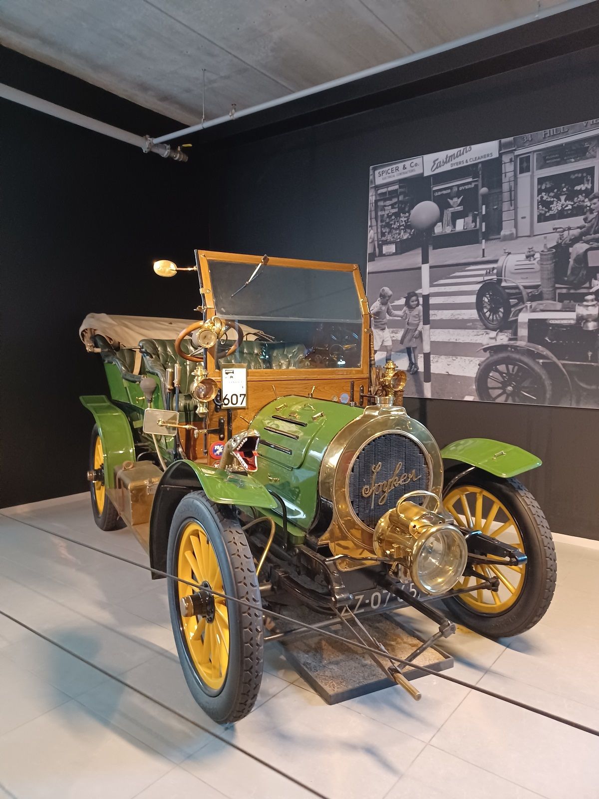Louwman Museum_oldest private automobile collection_historic vehicles_05
