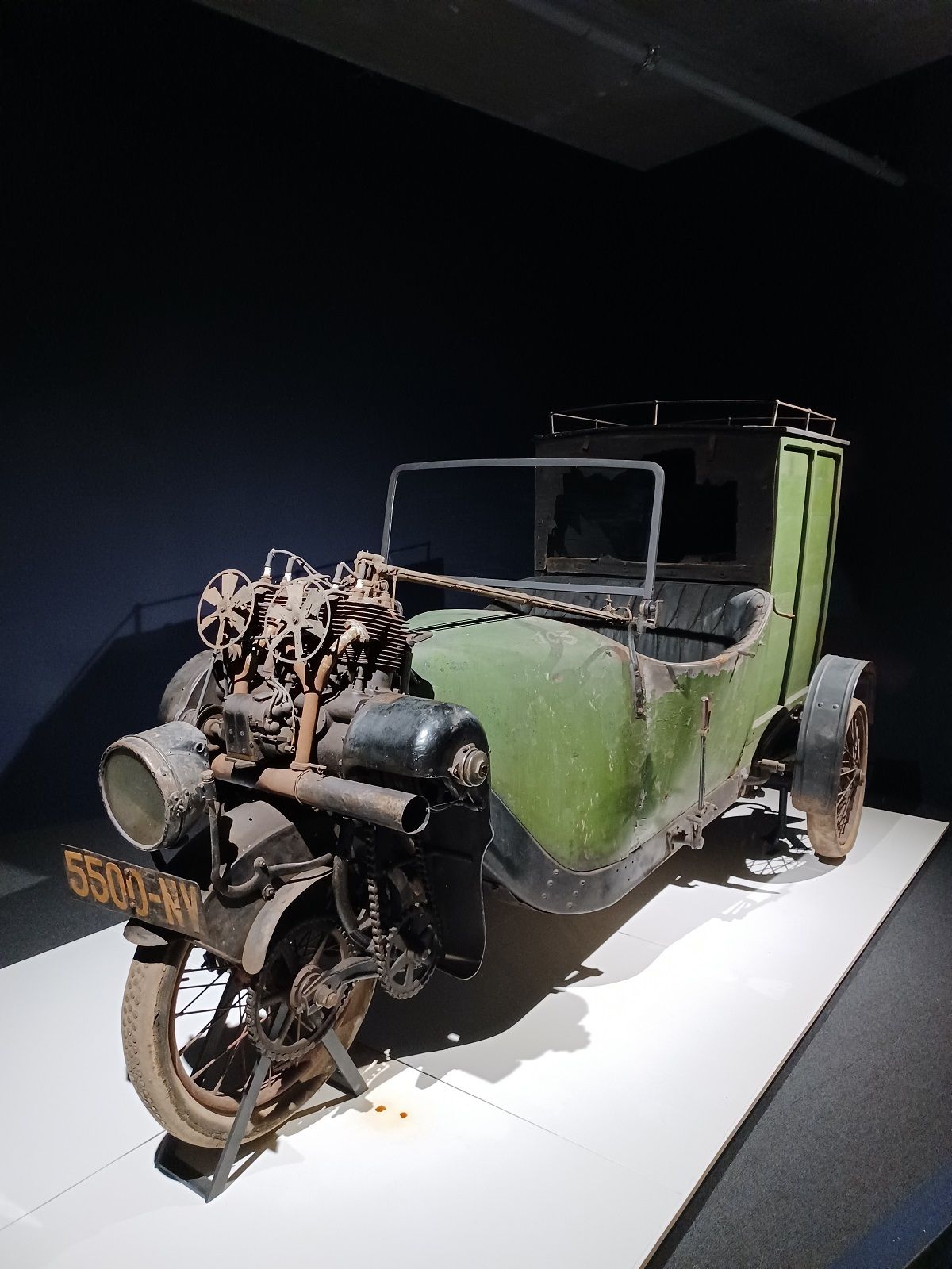 Louwman Museum_oldest private automobile collection_historic vehicles_04
