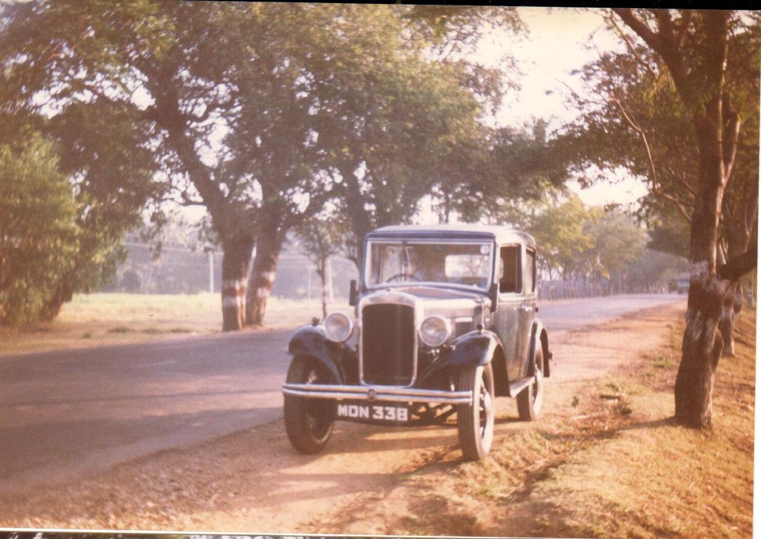 1950 Series MM Morris Minor_Road Trip_Mysore Road_01