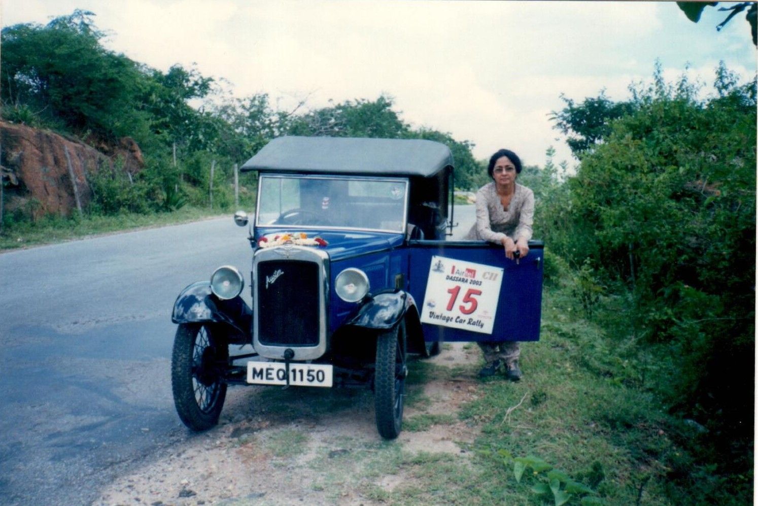 1950 Series MM Morris Minor_Road Trip_Mysore Road_07