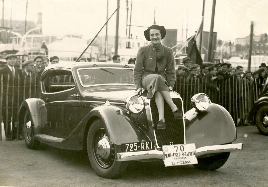 A Look Back At The First Concours d'Elegance At Dinard